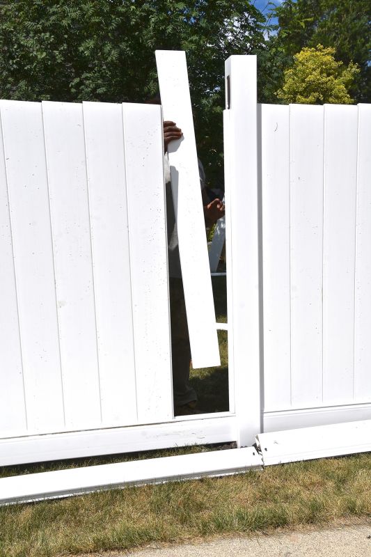 Privacy Fence Construction in Lake County, IL